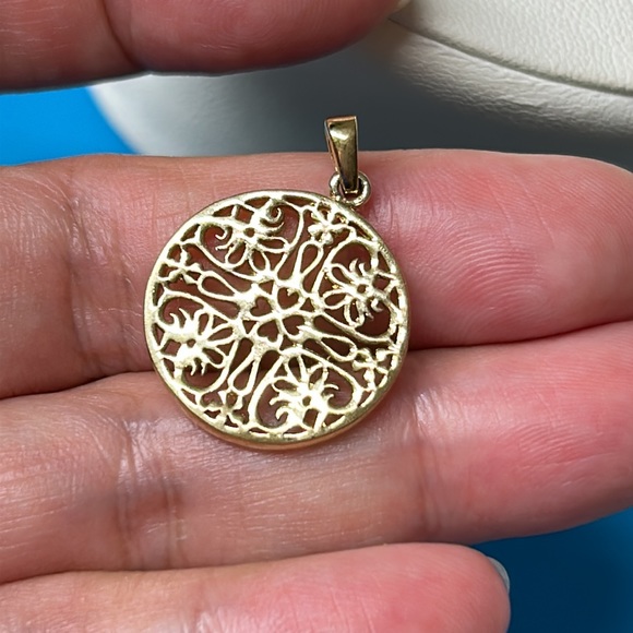 🖤Gold on Silver pendant - Picture 8 of 10